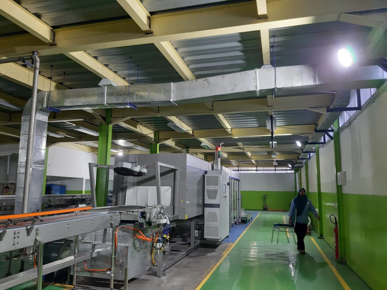 Ducting Chiller dengan Akses Perawatan Fan